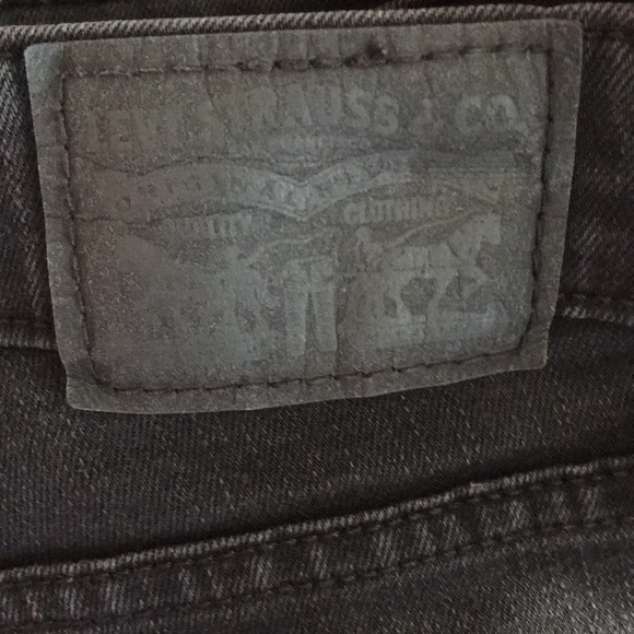 Levi’s Black 721 High Rise Skinny Jeans - Size 27 - Picture 6 of 6